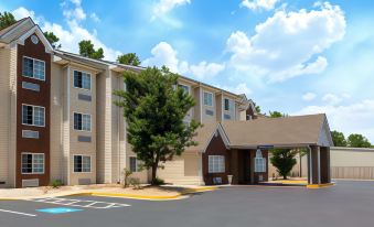 Microtel Inn & Suites by Wyndham Augusta Riverwatch