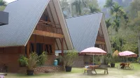 Orau Asthana Hotel dekat DAM HABIBIE dan LOKET POS HAKATAMA