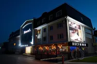 Hotel and Restaurant Complex Shishkin