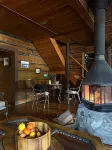 Rustic Beaverfoot Lodge Hotels in Columbia-Shuswap