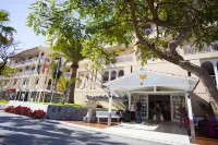 Coral Compostela Beach Hotels near playa de la americas