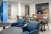 Holiday Inn Express JACKSONVILLE BEACH by IHG - Frühstück