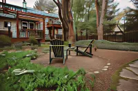 Garden Grove Inn Bed and Breakfast Hotels in Chikaming Township