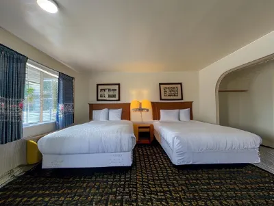 Deluxe Inn Hotels in Hayward
