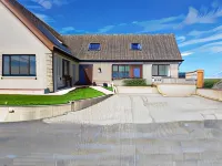 Lindisfarne Bed & Breakfast Hotels in Stromness