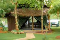 Nagara Lake Glamping Resort Hotels in Mattala