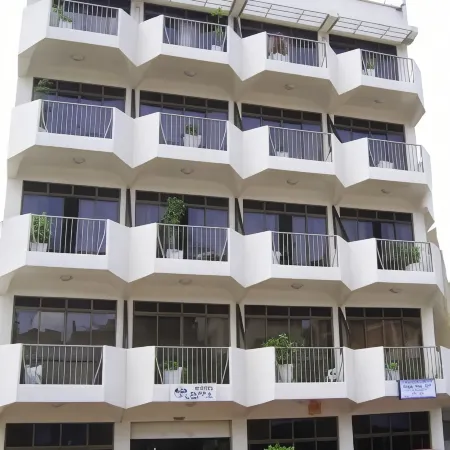 Okapi Hotel