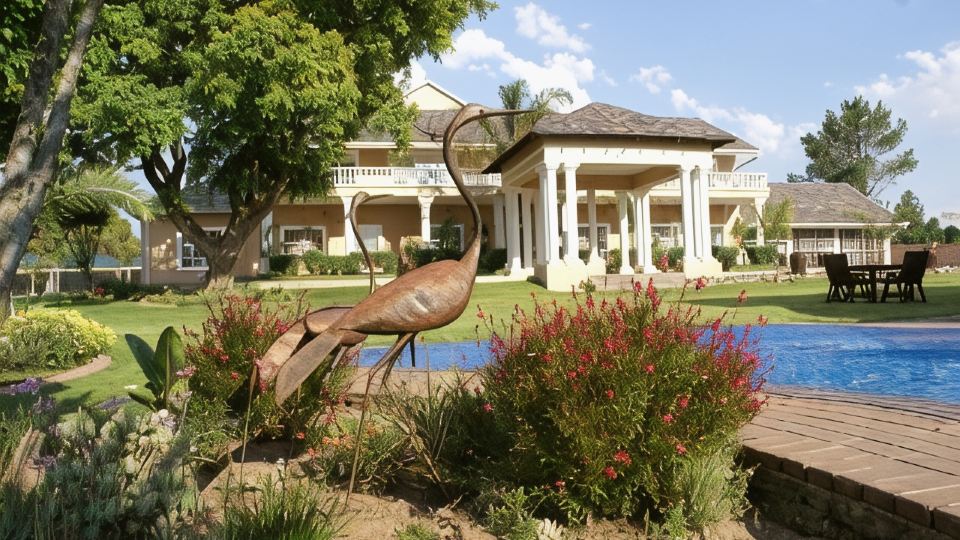 Attaché Guest Lodge & Health Spa