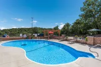 Rodeway Inn Branson, Brick House Hotels in Branson Township