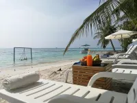 Crown Beach Hotel-Private Bikini Beach Hotels in Meerufenfushi