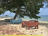 SHAZ Resort Pulau Tinggi - Beach