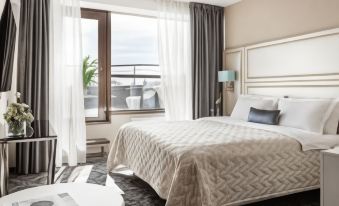 Kostas Hotel