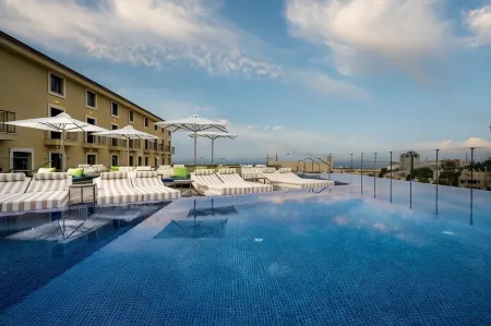 Hotel Botanica- Limited Edition by Fattal