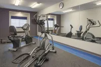 Microtel Inn & Suites by Wyndham College Station - Gym