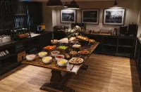 凱恩蘇活內烏肯酒店 - 早餐