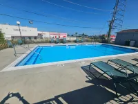 Days Inn by Wyndham Rolla - Pools