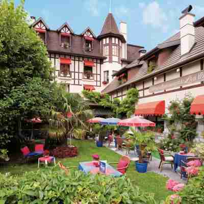 Hôtel Les Cygnes Hotel Exterior