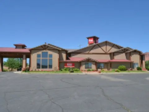 The Noor Hotel Hotels in Torrey
