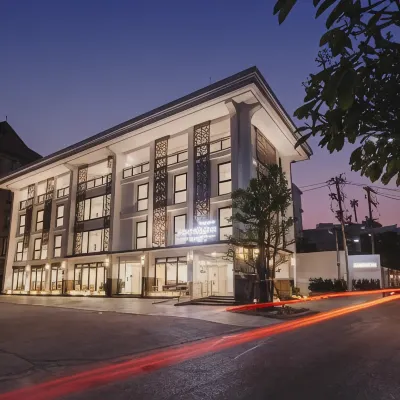 Poodson Hotel Chiangmai Отели рядом с достопримечательностью «Храм Дой Сутхеп»