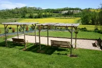 Domaine les Miquels Hotels in Puycelci