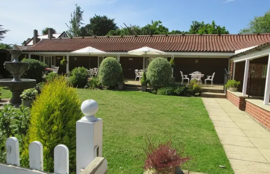 德科穀倉弗裏頓旅館