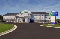 Holiday Inn Express & Suites North Fremont Hotel dekat Clyde, Ohio