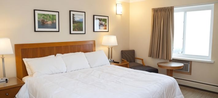 Twin Pine Inn & Suites Hoteles en Hinton