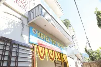 Hotel Yog Tapovan- Rafting Available Hotels near Tera Manzil Temple