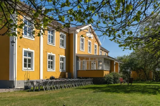 Mjällbyhus Pensionat & Stugby