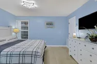 Newly renovated beachside condo - direct beach access