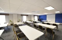 Holiday Inn Express Toledo-Oregon