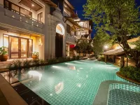 Shinnabhura Historic Boutique Hotel Hotels near Chan Palace