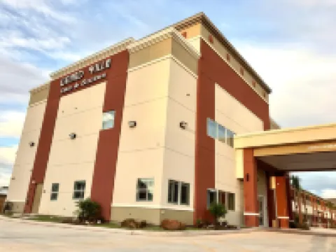 維斯特切斯套房別墅大酒店 鄰近好運大道購物區的酒店