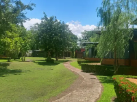 อัครา รีสอร์ท แอนด์วิลลา โรงแรมในอำเภอ แม่ลาว