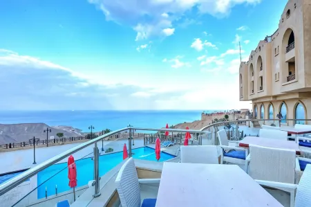 Porto El Jabal Hotel Отели в г. Ataqah