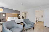 Holiday Inn & Suites Ottawa Kanata