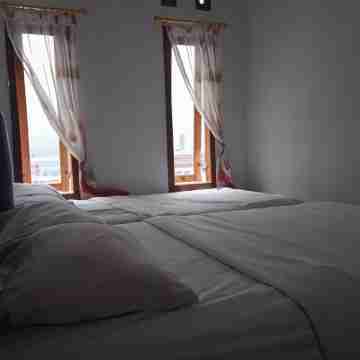 Yeski Homestay at Desa Wisata Bromo Mitra RedDoorz Rooms