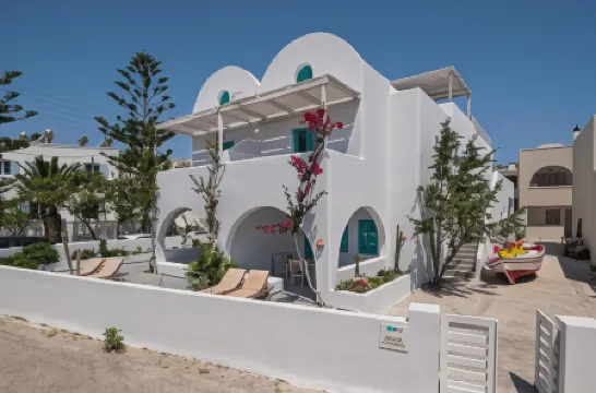 尼西亞海灘套房公寓