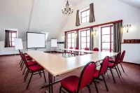 Hotel Dvur Hoffmeister - 3-Star