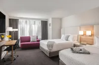 Crowne Plaza Atlanta Perimeter at Ravinia Отели в г. Данвуди