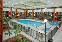 Ramada by Wyndham Diamondhead I-10/Gulfport - Uima-altaat