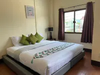 Saming Chiang Dao Guest House Hotels near Doi Luang Mountain View