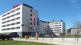 Ibis Zurich Messe Airport