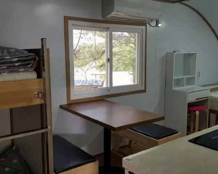 Baramheunjeok Glamping Caravan 陝川郡酒店