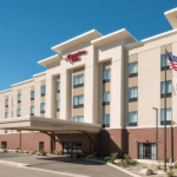 แฮมป์ตันอินน์ คาลามาซู โรงแรมในคาลามาซู