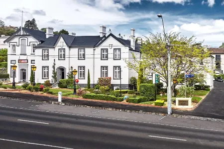 朗塞斯頓克羅尼爾品質飯店