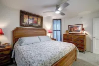 Luxury Waterfront  Condo with Breathtaking Sunsets and Marina Views