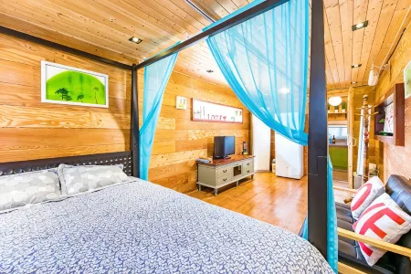 Miryang Blueberry Pension Отели в г. Мирян