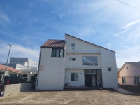 Warak Guesthouse Hotels near Jeju Rail Bike