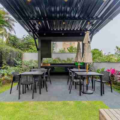 RUP Studios Equipados em Prédio Piscina Hotel Exterior